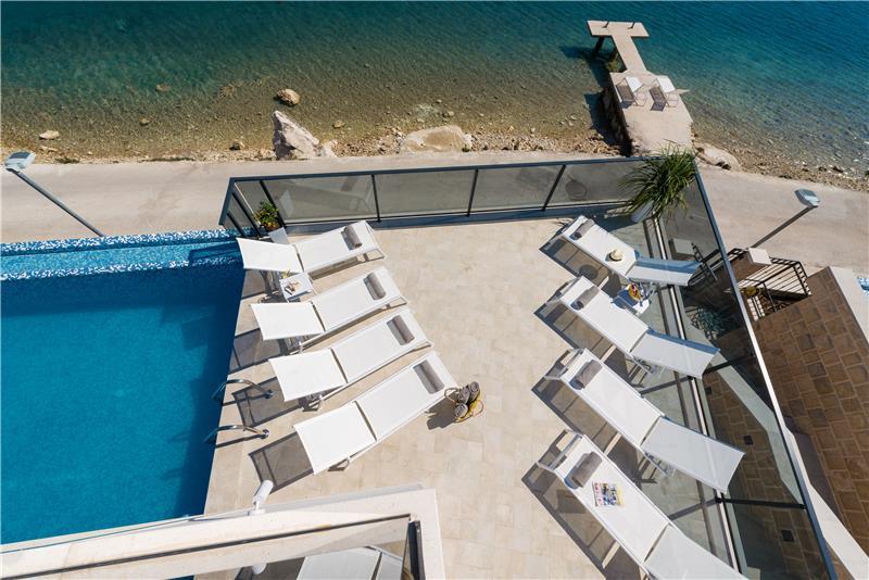 Beachfront villa in Slano, photograph 12