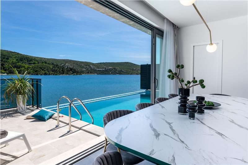 Beachfront villa in Slano, photograph 10