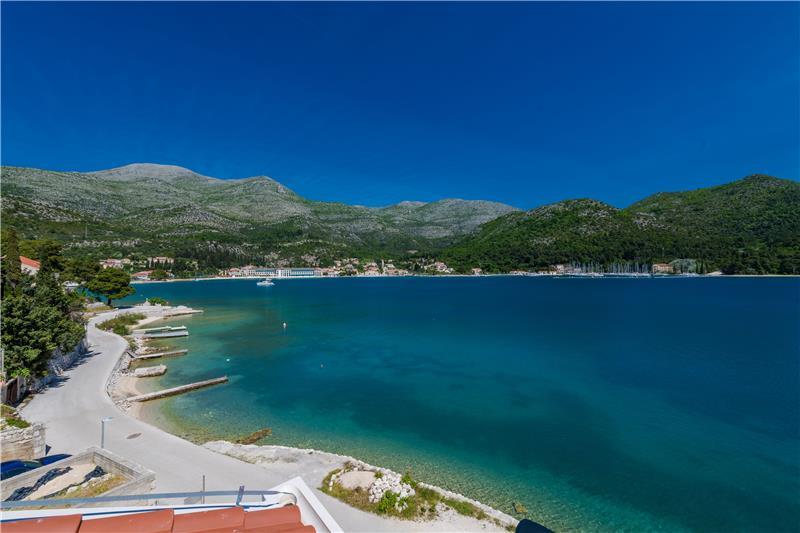 Beachfront villa in Slano, photograph 17