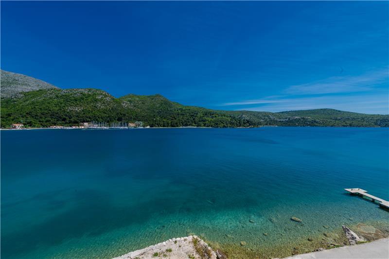 Beachfront villa in Slano, photograph 20