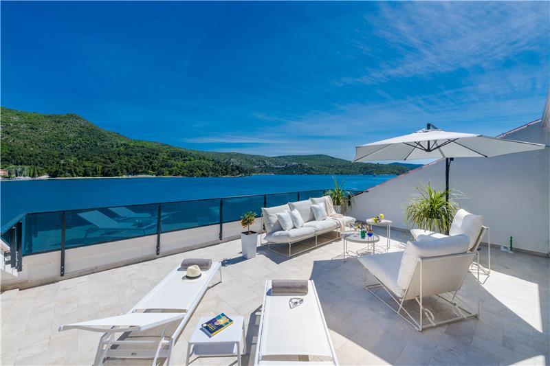 Beachfront villa in Slano, photograph 18