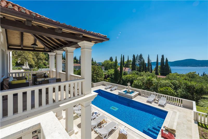 Sea-view villa in Trsteno, photograph 11