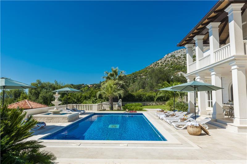 Sea-view villa in Trsteno, photograph 5