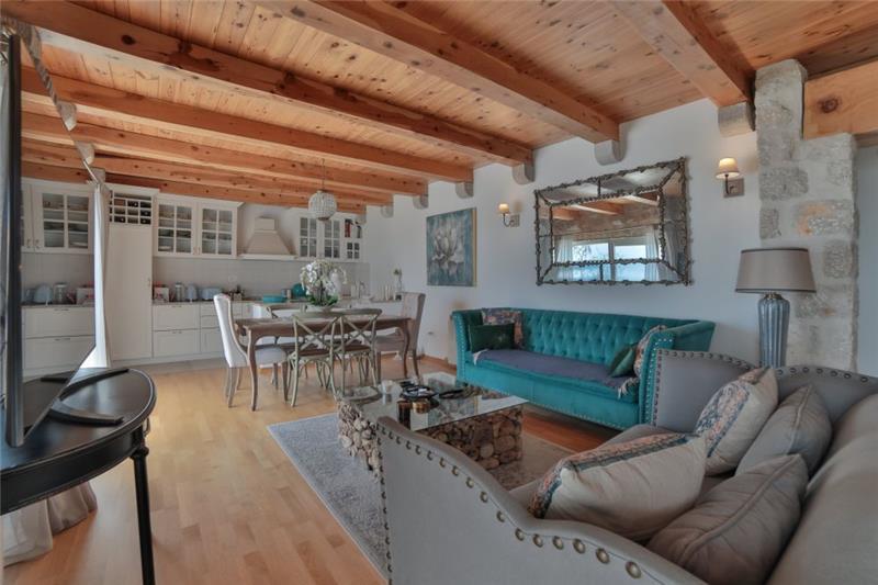Sea-view villa in Budva, photograph 14