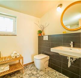 2 Bedroom Villa with Pool near Umag, sleeps 4