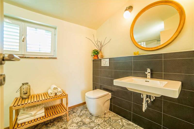 2 Bedroom Villa with Pool near Umag, sleeps 4