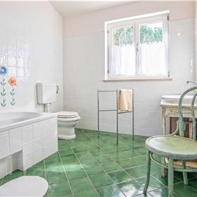 2 Bedroom Villa with Pool near Umag, sleeps 4