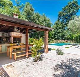2 Bedroom Villa with Pool near Umag, sleeps 4