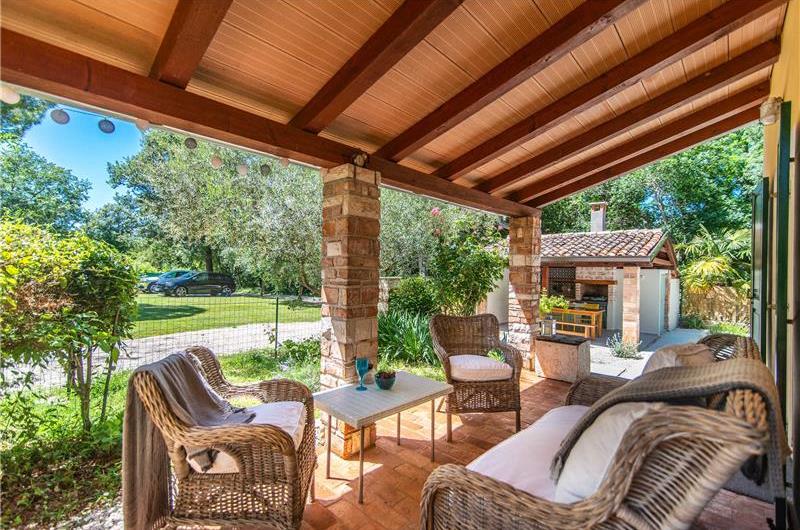 2 Bedroom Villa with Pool near Umag, sleeps 4