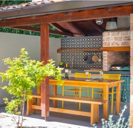 2 Bedroom Villa with Pool near Umag, sleeps 4