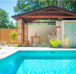2 Bedroom Villa with Pool near Umag, sleeps 4