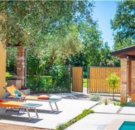 2 Bedroom Villa with Pool near Umag, sleeps 4