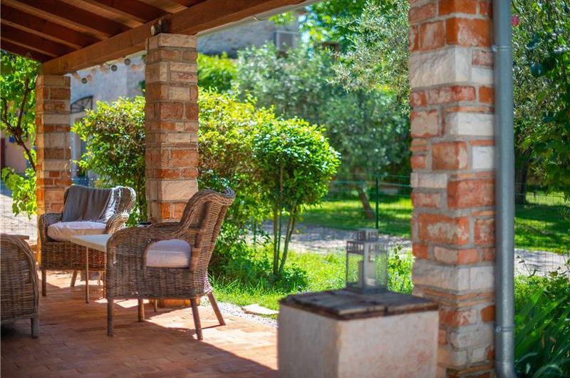 2 Bedroom Villa with Pool near Umag, sleeps 4