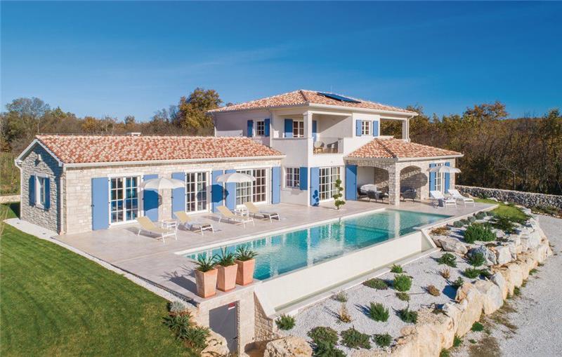 Villa in Porec, photograph 2