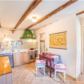 2 Bedroom Villa with Pool near Umag, sleeps 3