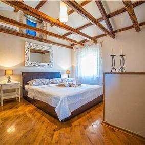 2 Bedroom Villa with Pool near Umag, sleeps 3