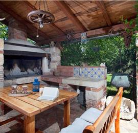 2 Bedroom Villa with Pool near Umag, sleeps 3