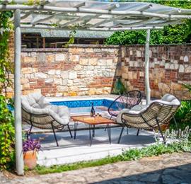 2 Bedroom Villa with Pool near Umag, sleeps 3