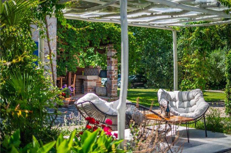 2 Bedroom Villa with Pool near Umag, sleeps 3