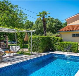 2 Bedroom Villa with Pool near Umag, sleeps 3