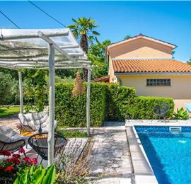 2 Bedroom Villa with Pool near Umag, sleeps 3
