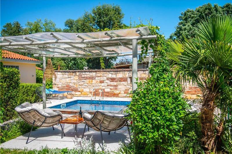 2 Bedroom Villa with Pool near Umag, sleeps 3