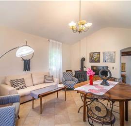 2 Bedroom Villa with Pool near Umag, sleeps 3