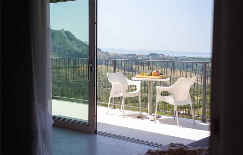 Sea-view villa in Split, photograph 21