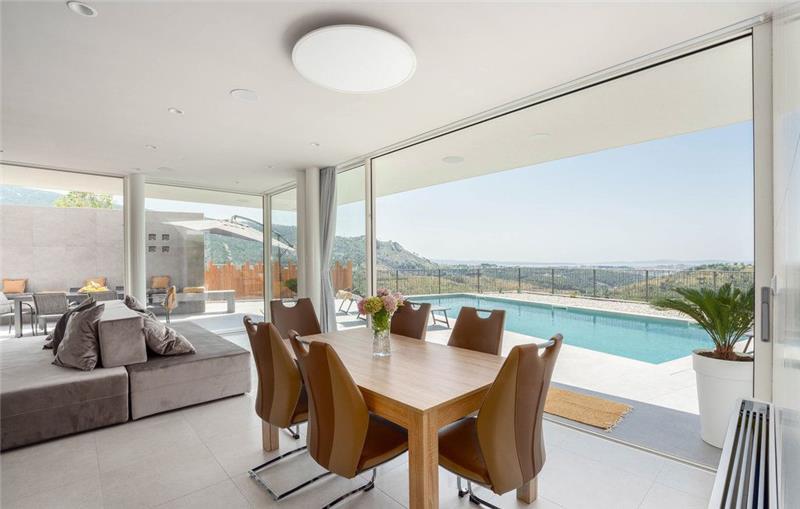 Sea-view villa in Split, photograph 16