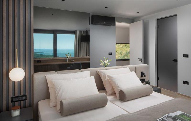 Sea-view villa in Labin, photograph 23