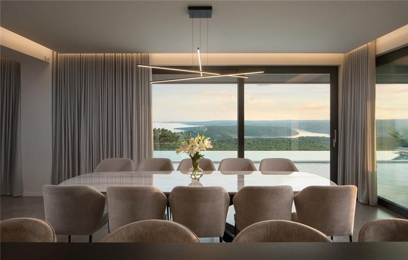 Sea-view villa in Labin, photograph 15