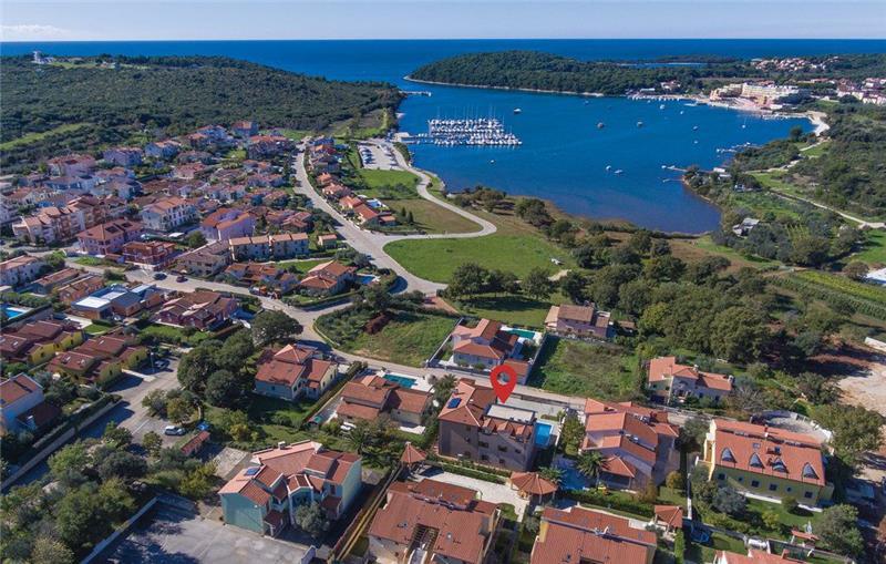 Sea-view villa in Pula, photograph 7