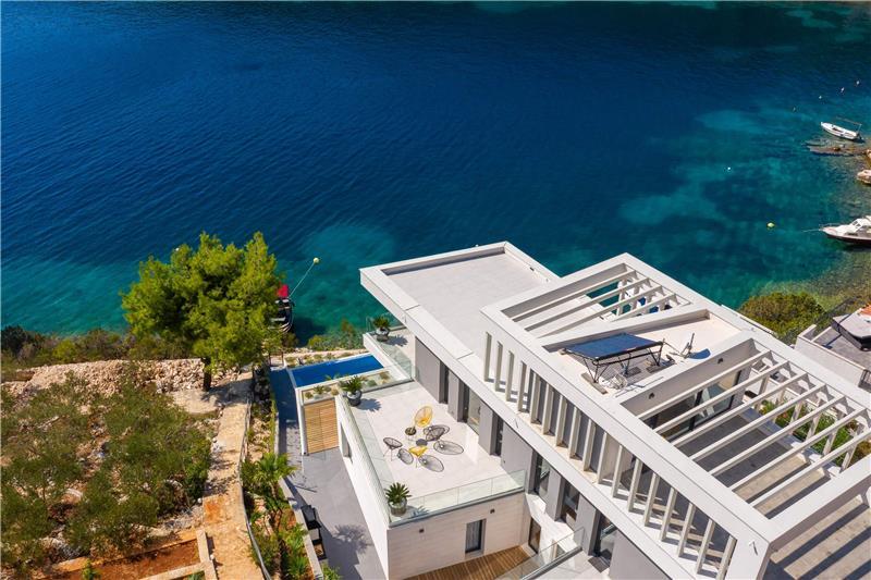 Sea-view villa in Vinisce, photograph 7