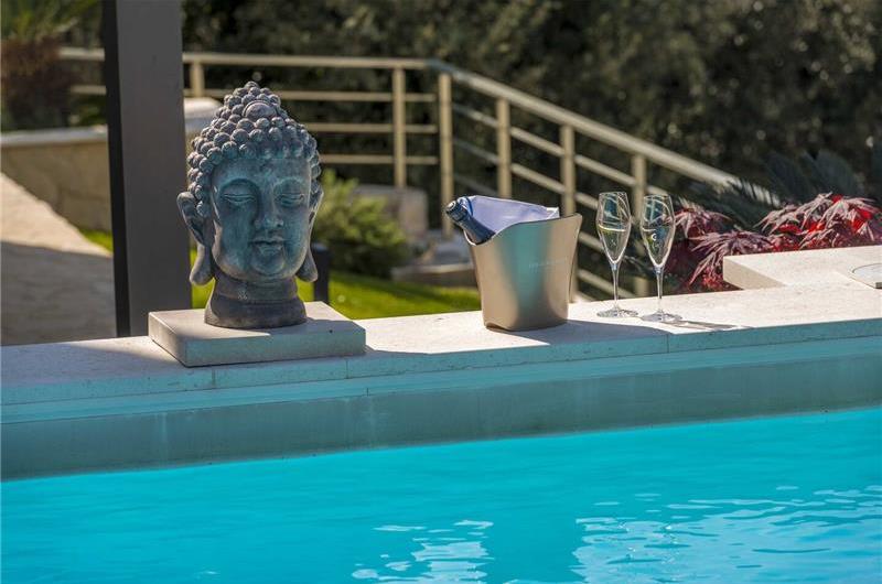 4 bedroom villa with pool and sea views near Dubrovnik sleeps 8
