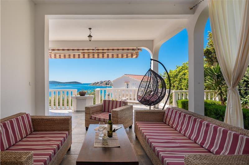 4 Bedroom Villa with Pool near Milna, Brac Island Sleeps 8 