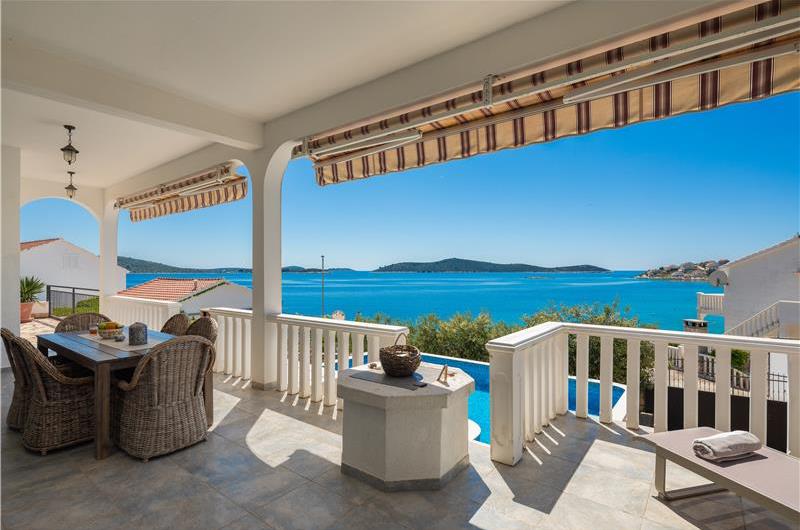 4 Bedroom Villa with Pool near Milna, Brac Island Sleeps 8 