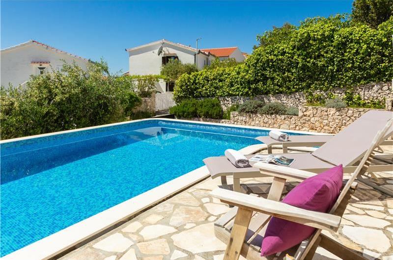 4 Bedroom Villa with Pool near Milna, Brac Island Sleeps 8 