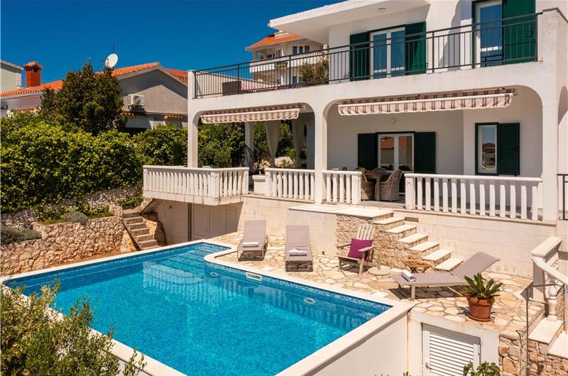 4 Bedroom Villa with Pool near Milna, Brac Island Sleeps 8 