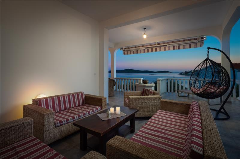4 Bedroom Villa with Pool near Milna, Brac Island Sleeps 8 
