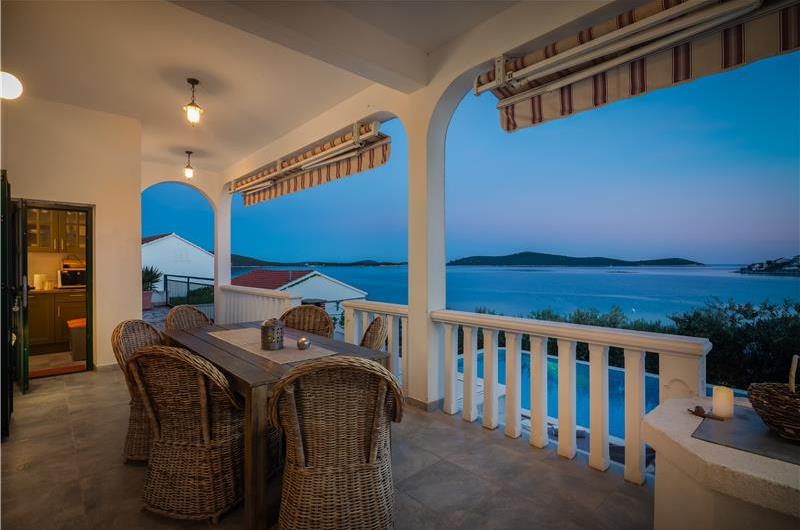4 Bedroom Villa with Pool near Milna, Brac Island Sleeps 8 