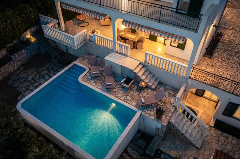 4 Bedroom Villa with Pool near Milna, Brac Island Sleeps 8 