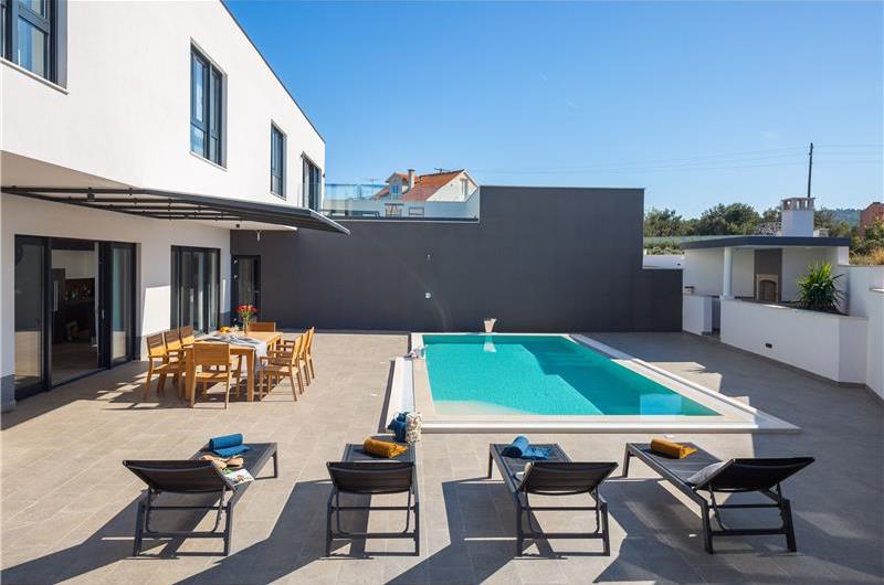 4 Bedroom Villa with Pool near Milna, Brac Island Sleeps 8 