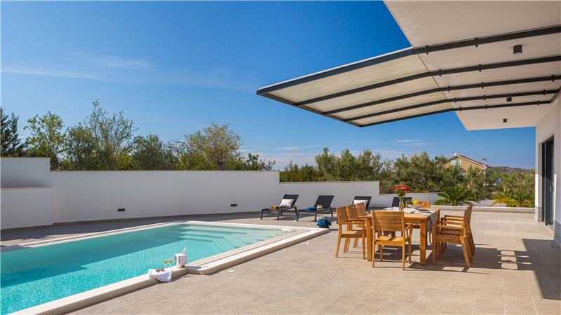 4 Bedroom Villa with Pool near Milna, Brac Island Sleeps 8 