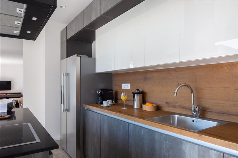 4 Bedroom Villa with Pool near Milna, Brac Island Sleeps 8 