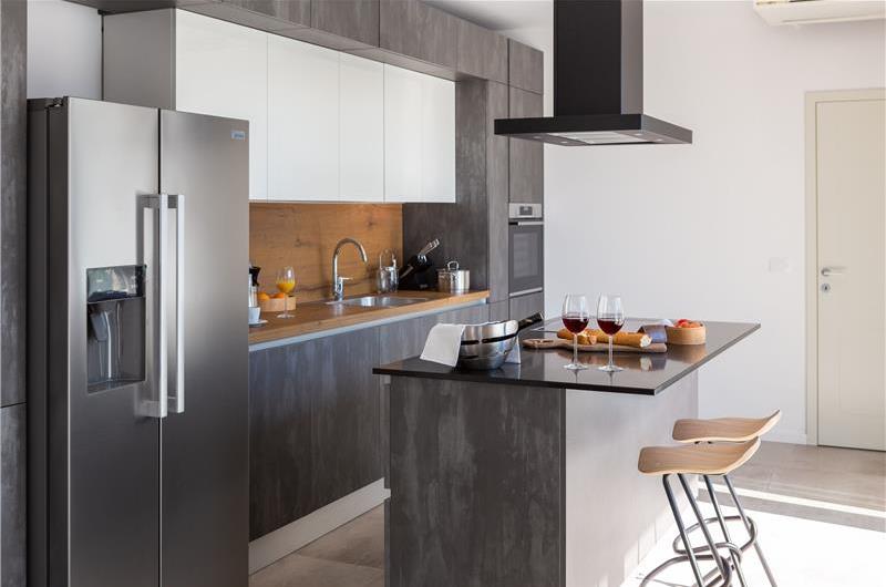 4 Bedroom Villa with Pool near Milna, Brac Island Sleeps 8 