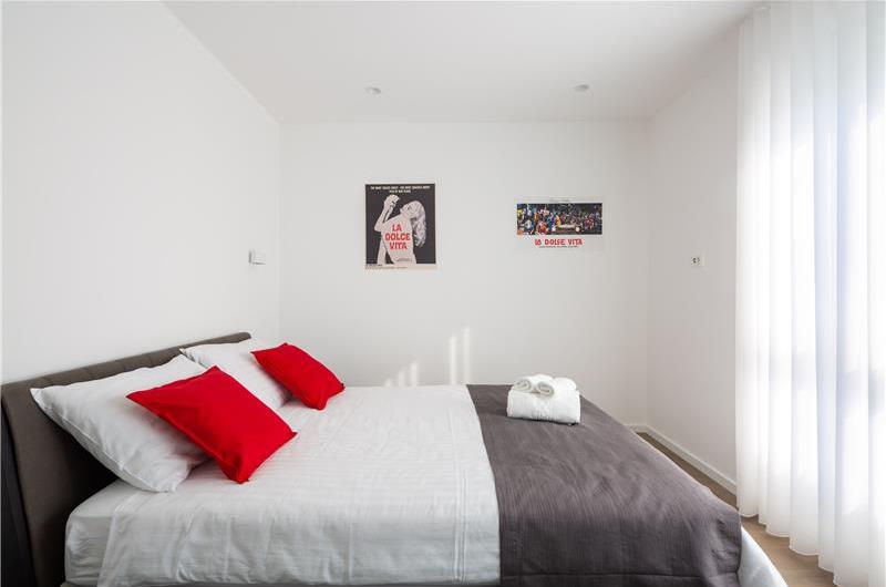 4 Bedroom Villa with Pool near Milna, Brac Island Sleeps 8 