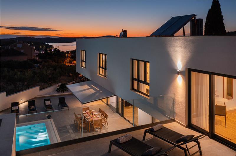 4 Bedroom Villa with Pool near Milna, Brac Island Sleeps 8 