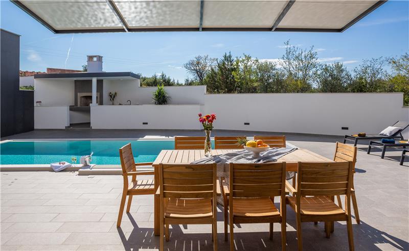 4 Bedroom Villa with Pool near Milna, Brac Island Sleeps 8 