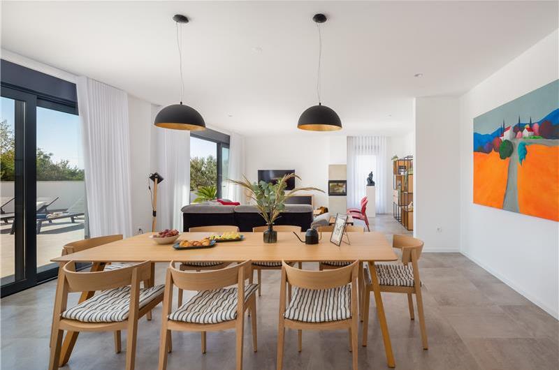 4 Bedroom Villa with Pool near Milna, Brac Island Sleeps 8 