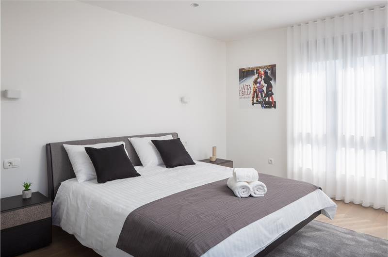 4 Bedroom Villa with Pool near Milna, Brac Island Sleeps 8 